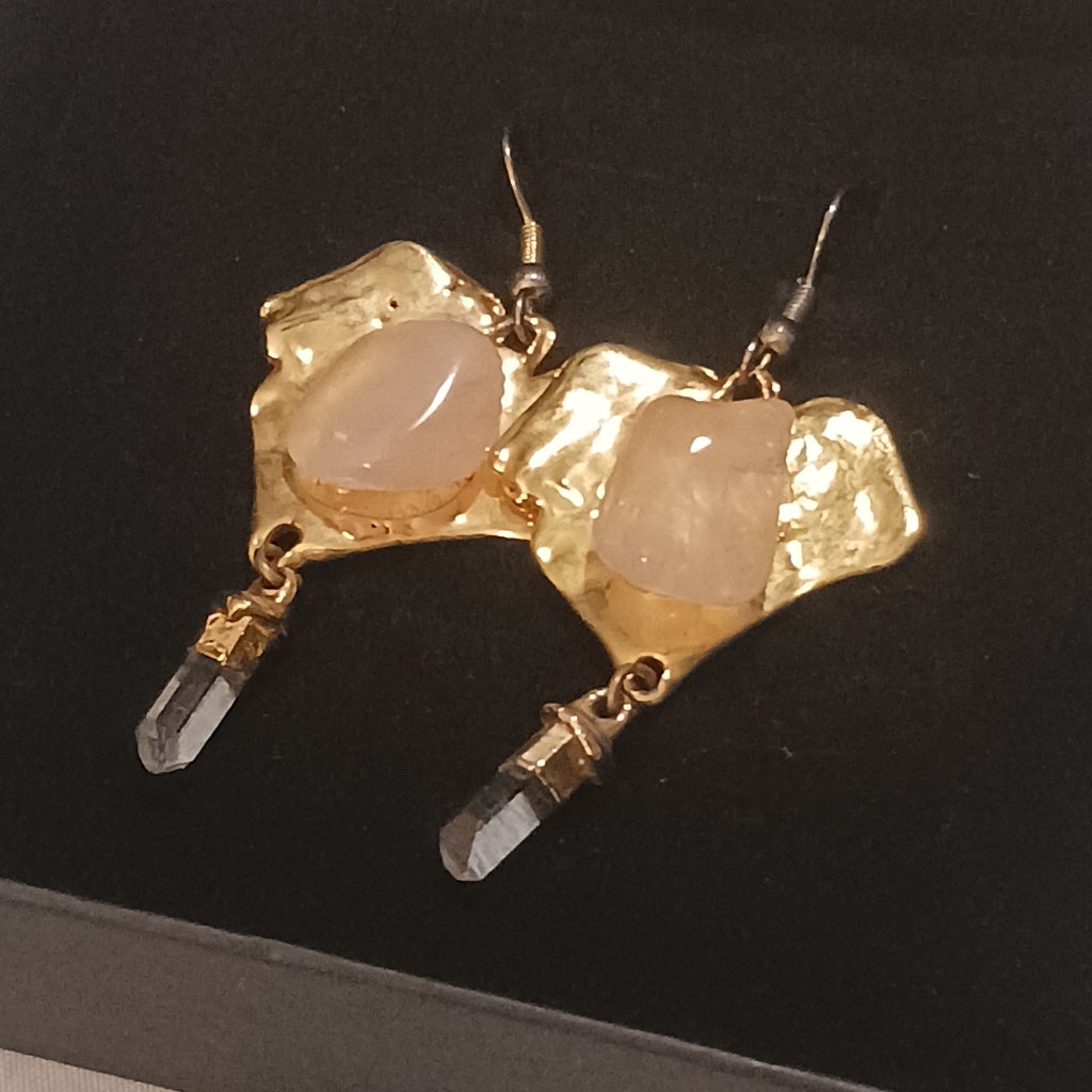 Beautiful Vintage Earrings 70s80s 17$